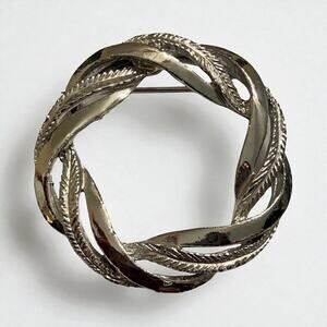 Vintage Gerry's Silver Tone Wreath Brooch Signed Textured Metal Woven Circle